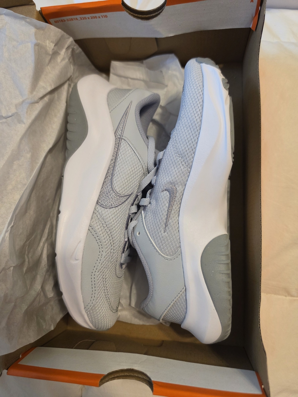 Nike Womans Light Grey Mesh Running Shoes